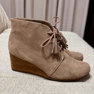 Dr. Scholl’s Tan Suede Wedge Ankle Boots